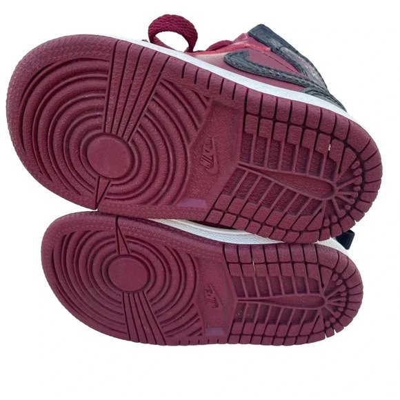 Air Jordan 1 Mid Team Red/Black  Toddler Shoes - Picture 7 of 9